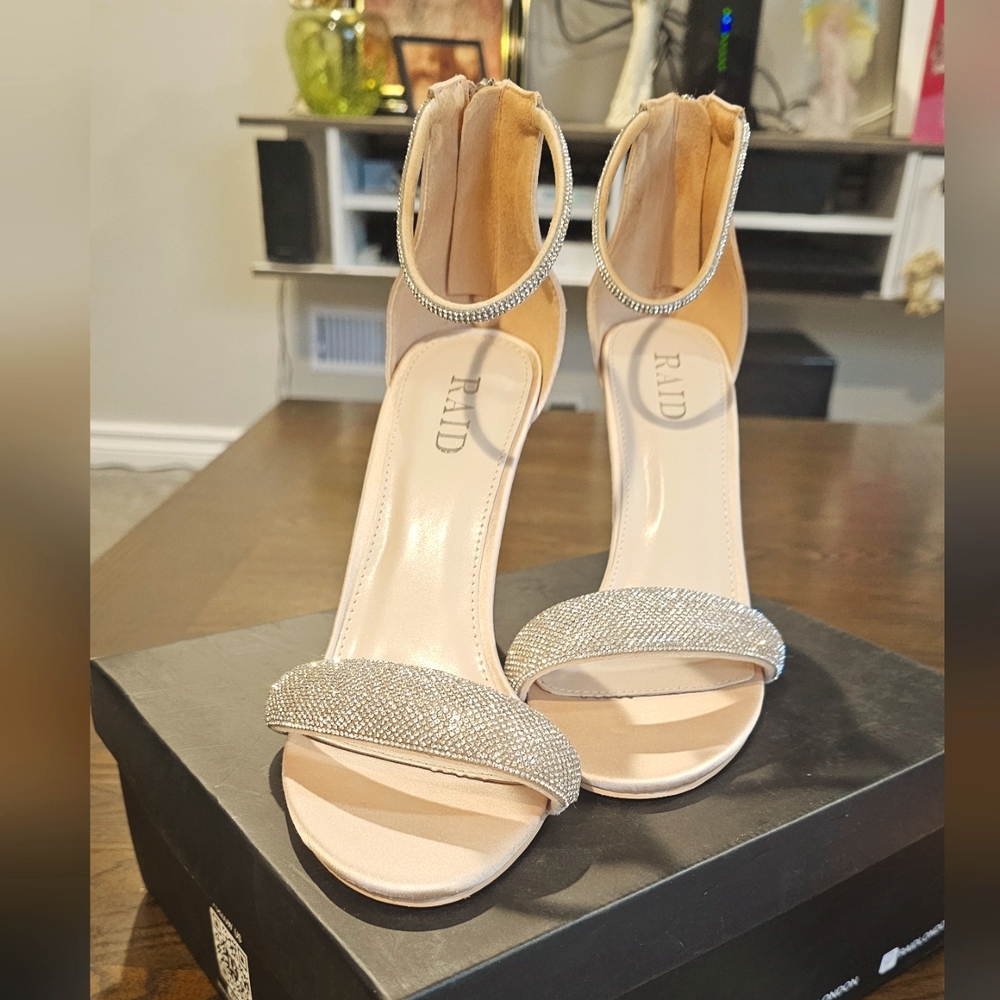 Raid 5"Open Toe Straps zipper Heals Sparly Blush Satin Material